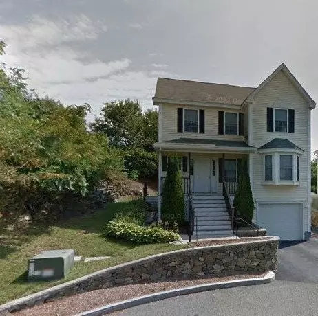 21 Parlee St, Salem, MA 01970