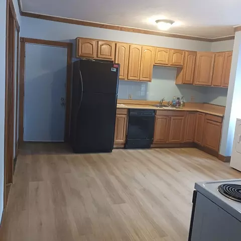Kitchen - 14 Douglas Ct, Worcester, MA 01603 photo 1 of 3