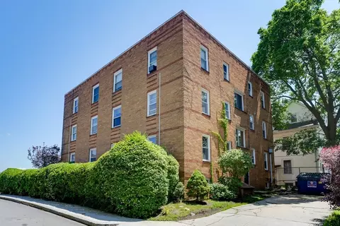 31 Chestnut St #2, Worcester, MA 01609 photo 2