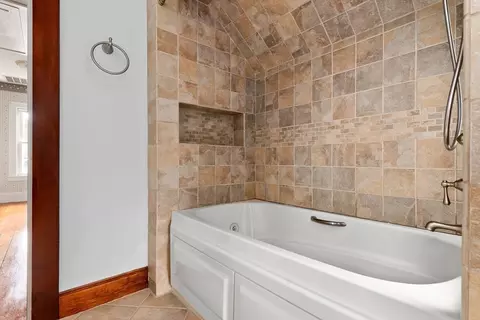 Bath - 7 Martin St, Danvers, MA 01923 photo 4 of 4