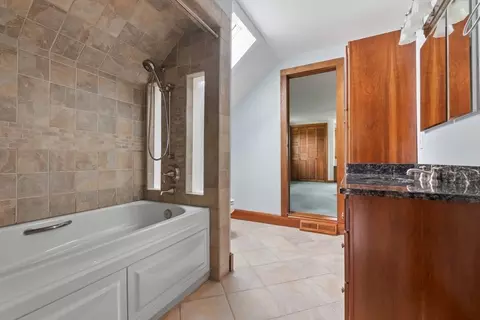 Bath - 7 Martin St, Danvers, MA 01923 photo 2 of 4