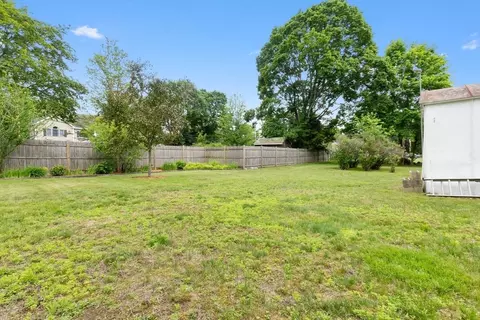 Exterior - 7 Martin St, Danvers, MA 01923 photo 7 of 10