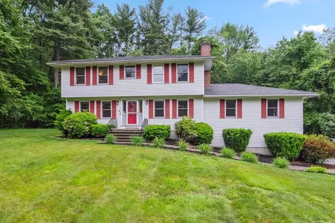 32 Berkeley, Pelham, NH 03076