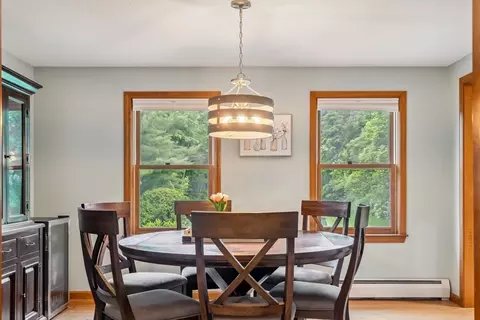 Dining - 32 Berkeley, Pelham, NH 03076 photo 2 of 3