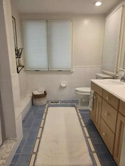 233 Hooppole Rd, Mashpee, MA 02649 photo 17