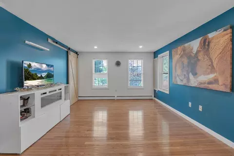 8 Adelaide Cir, Worcester, MA 01606 photo 24
