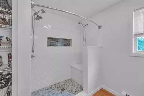 8 Adelaide Cir, Worcester, MA 01606 photo 27