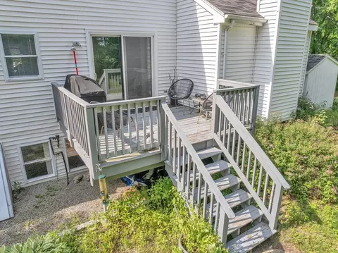 8 Adelaide Cir, Worcester, MA 01606 photo 9