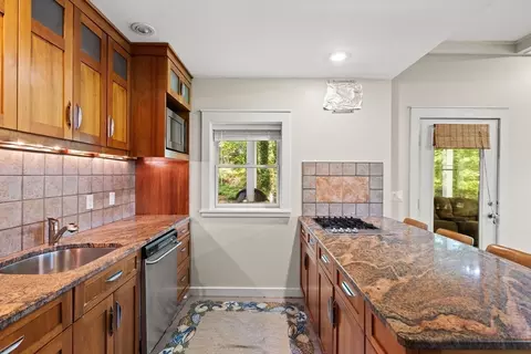 152 Algonquin, Mashpee, MA 02649 photo 30