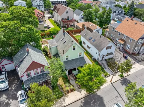 View/Area - 25 Autumn St, Everett, MA 02149 photo 2 of 4