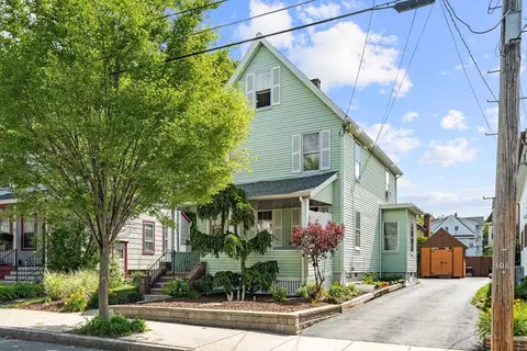 Exterior - 25 Autumn St, Everett, MA 02149 photo 4 of 9