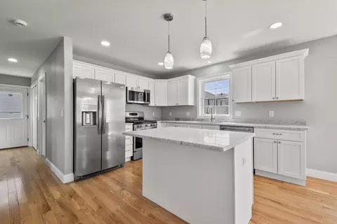 119 Tripp St, Fall River, MA 02724 photo 3