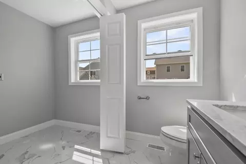 119 Tripp St, Fall River, MA 02724 photo 18
