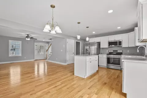 218 Tuttle St, Fall River, MA 02724 photo 7