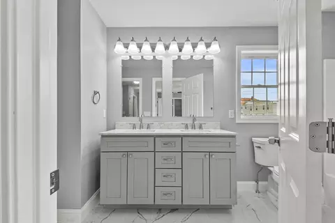 218 Tuttle St, Fall River, MA 02724 photo 23