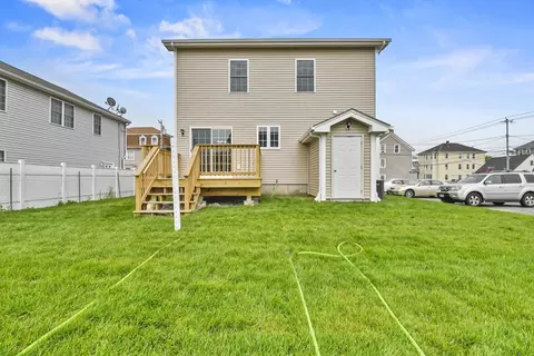 218 Tuttle St, Fall River, MA 02724 photo 4
