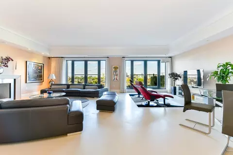 776 Boylston #E9C, Boston, MA 02199