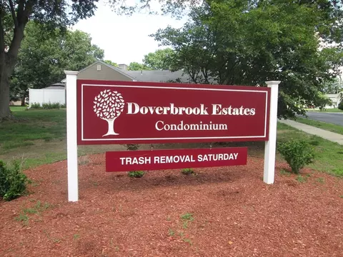 26 Horseshoe Dr #26, Chicopee, MA 01022