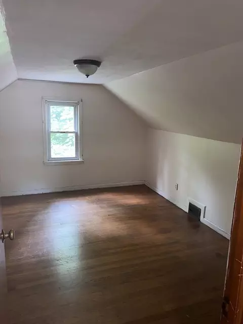 Bedroom - 107 Rollins St, Springfield, MA 01109 photo 2 of 2