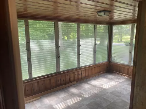 Exterior - 107 Rollins St, Springfield, MA 01109 photo 3 of 3