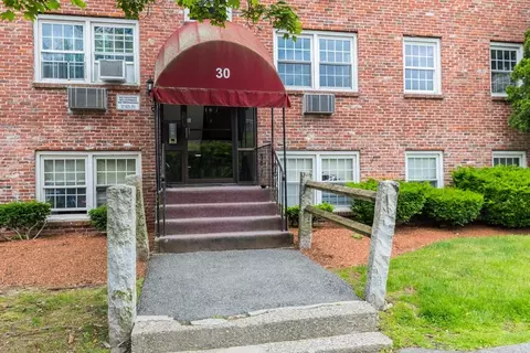 30 Danbury Dr #8, Methuen, MA 01844