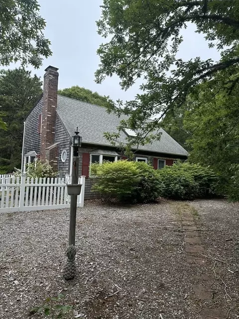 160 Toland Dr, Eastham, MA 02642