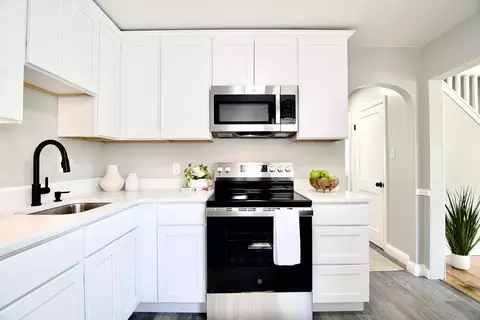 Kitchen - 100 Haskin St, Springfield, MA 01109 photo 2 of 5