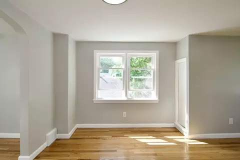 Living - 100 Haskin St, Springfield, MA 01109 photo 6 of 7