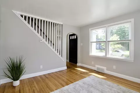 Living - 100 Haskin St, Springfield, MA 01109 photo 1 of 7