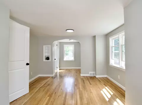Living - 100 Haskin St, Springfield, MA 01109 photo 7 of 7