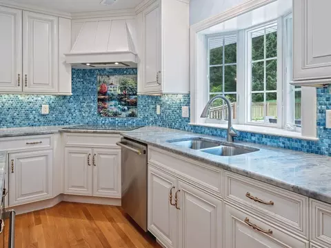 1 Corbin Rd, Dudley, MA 01571 photo 11