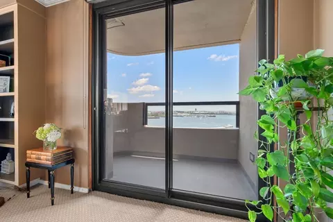 85 E India Row #18B, Boston, MA 02110 photo 8