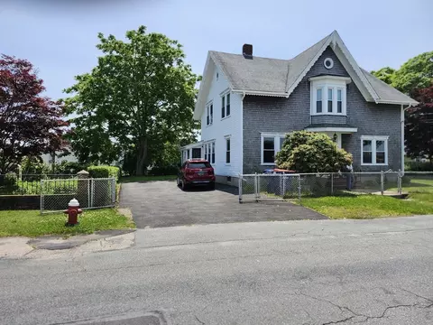 294 Clifford St, New Bedford, MA 02745