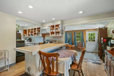 41 Endicott St, Danvers, MA 01923 photo 16