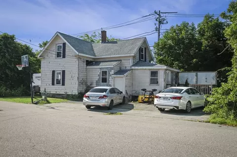 41 Endicott St, Danvers, MA 01923 photo 9