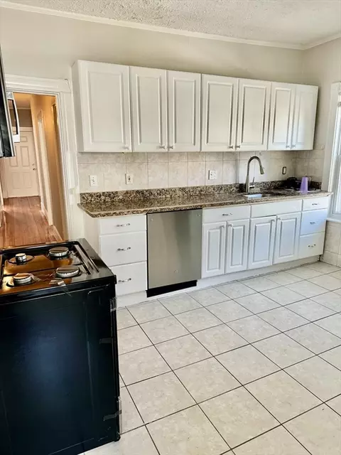 437 Ferry St #1, Everett, MA 02149 photo 13