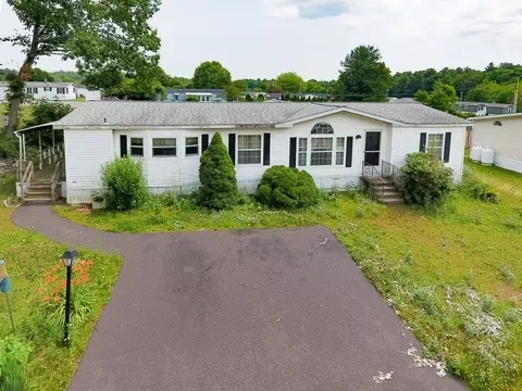 6 Emerald Pl, Raynham, MA 02767