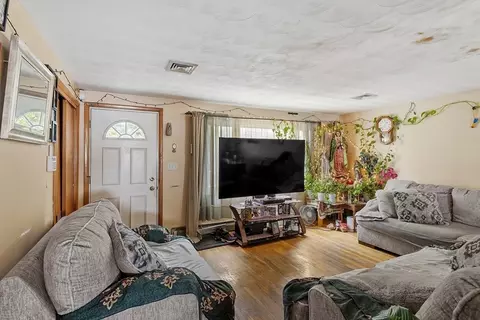 62 Highland Ave, Everett, MA 02149 photo 2