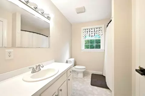 244 North St, Upton, MA 01568 photo 32