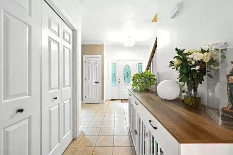244 North St, Upton, MA 01568 photo 5