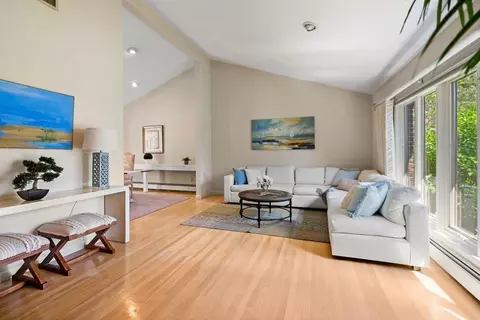 4 Gerald Rd, Marblehead, MA 01945 photo 4