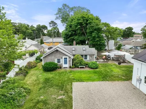 47 Chippewa Dr, Buzzards Bay, MA 02532 photo 20
