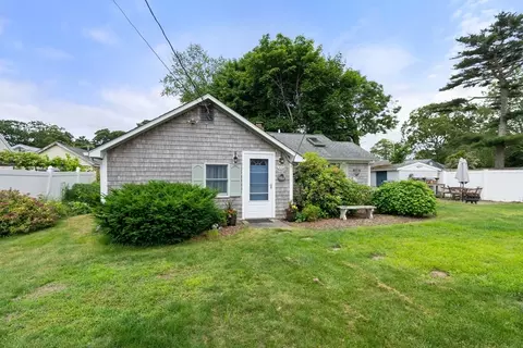 47 Chippewa Dr, Buzzards Bay, MA 02532 photo 30