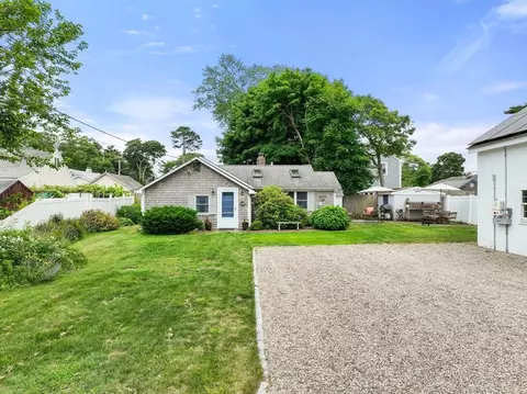 47 Chippewa Dr, Buzzards Bay, MA 02532 photo 19