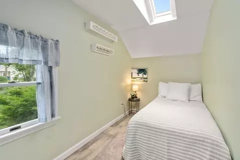 47 Chippewa Dr, Buzzards Bay, MA 02532 photo 18
