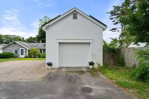 47 Chippewa Dr, Buzzards Bay, MA 02532 photo 21