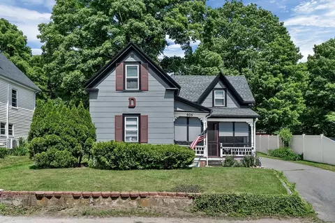 935 Mount Hope St, North Attleboro, MA 02760