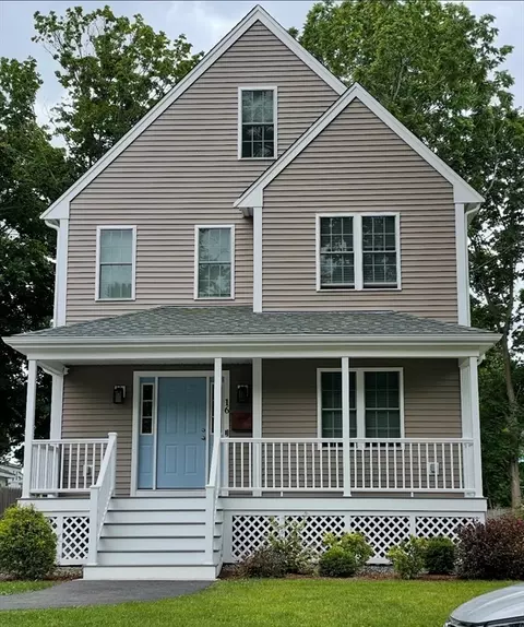 16 Vesey St, Brockton, MA 02301