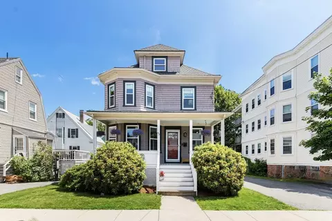 43 Hampden St, Swampscott, MA 01907