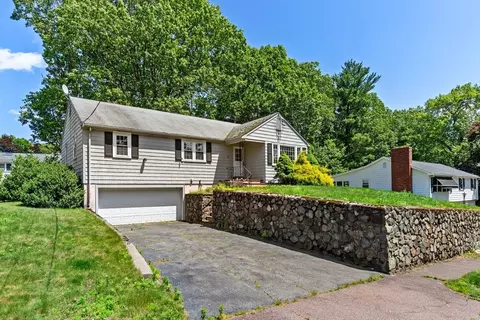 29 Gregory Rd, Wakefield, MA 01880 photo 5